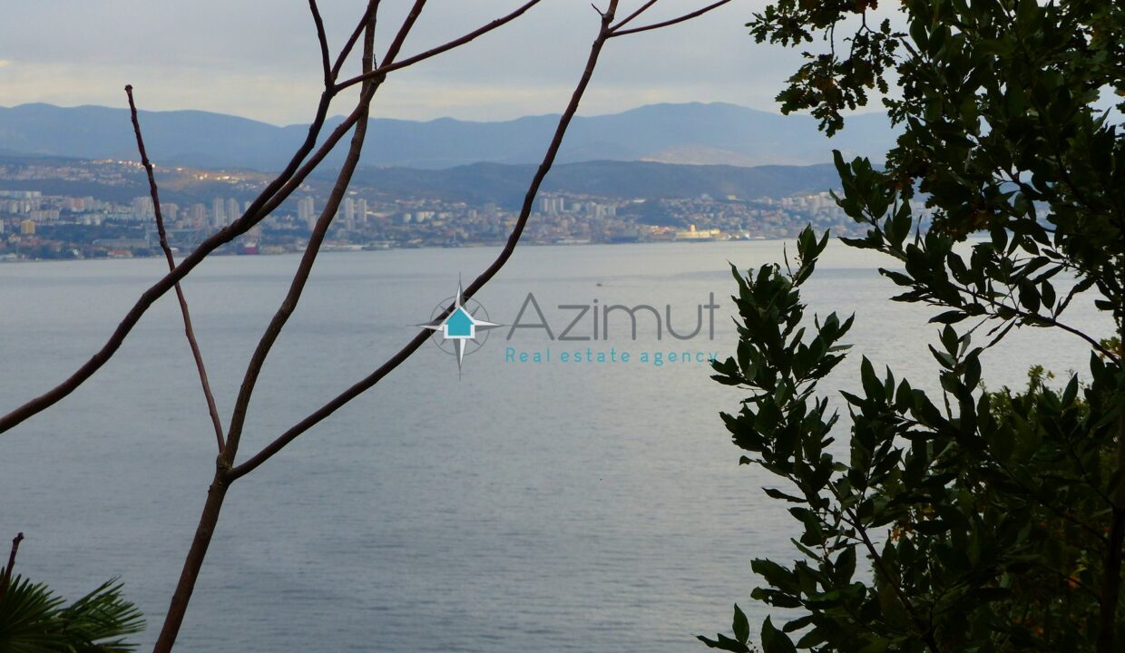 OPATIJA - ATRAKTIVNO GRAĐEVINSKO ZEMLJIŠTE POVRŠINE 3951 M2