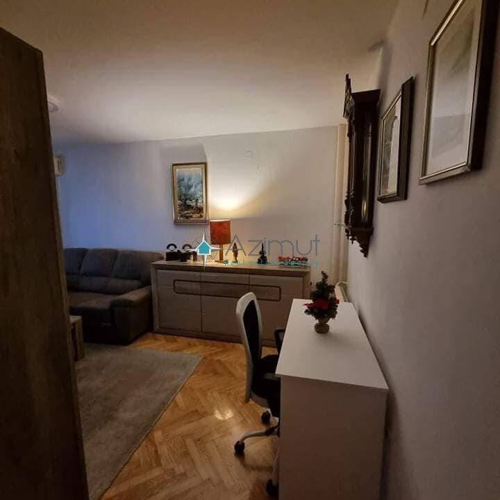 53 m2
