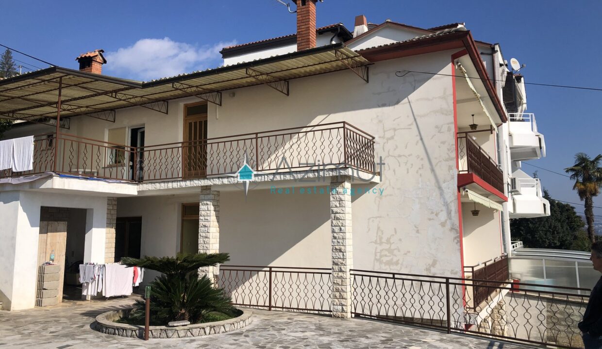 dvojna kuća