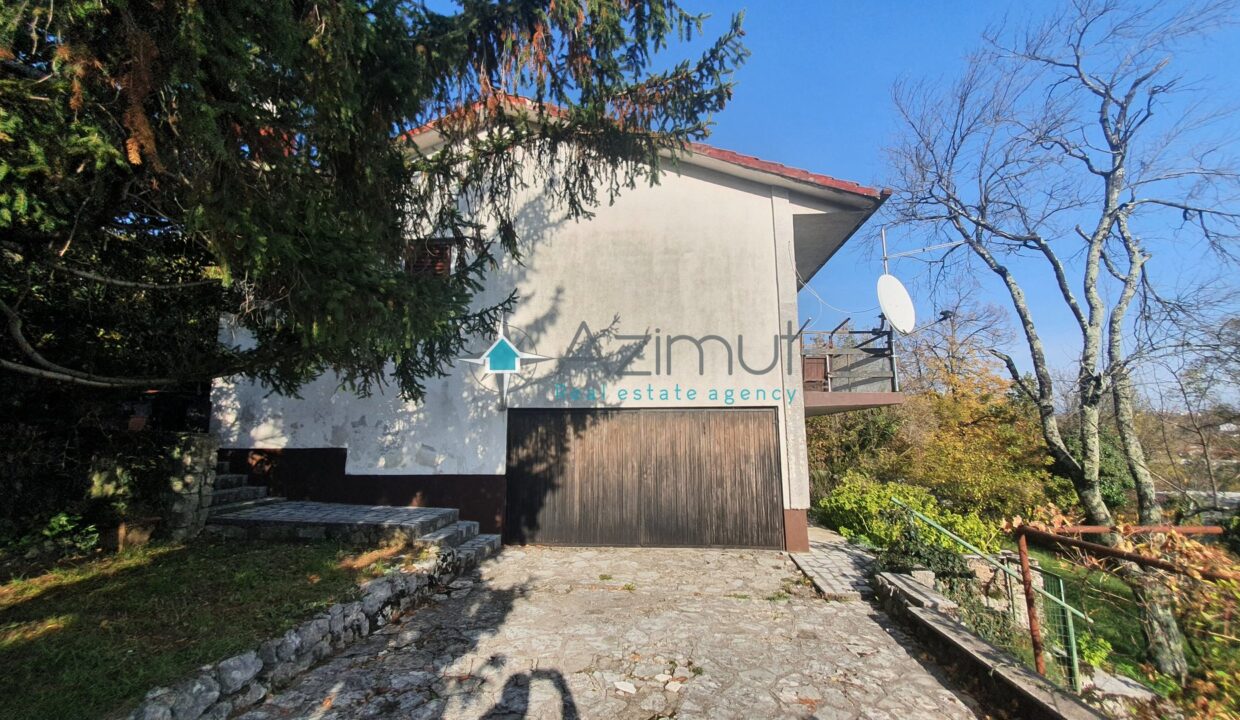 kuća 130m2 s prekrasnom okućnicom