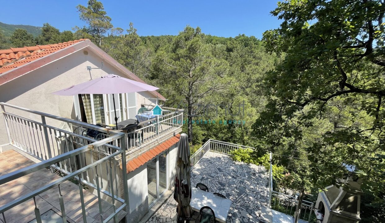 300m od plaže!