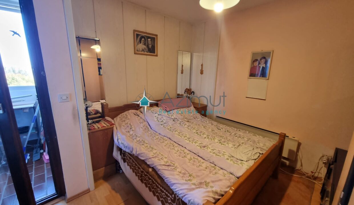 80m2